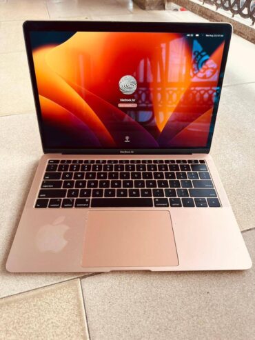 Apple MacBook Air 2019 Dual-core 8th-Generation Intel Core i5 Processor Laptop
