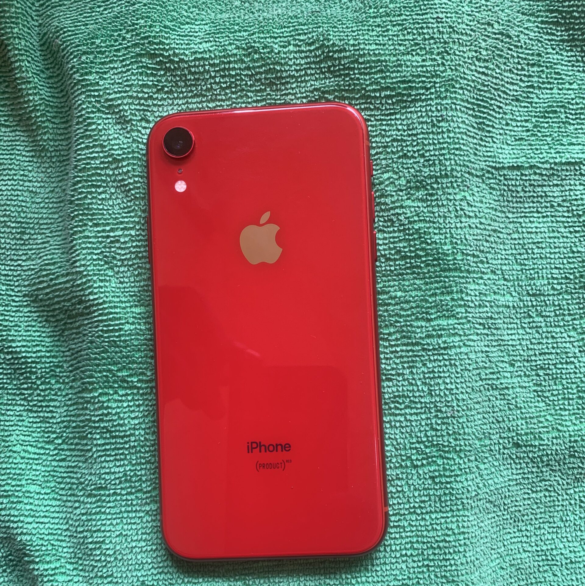 Red IPhone XR 64gb UK Used