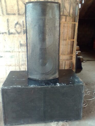 Music speakers