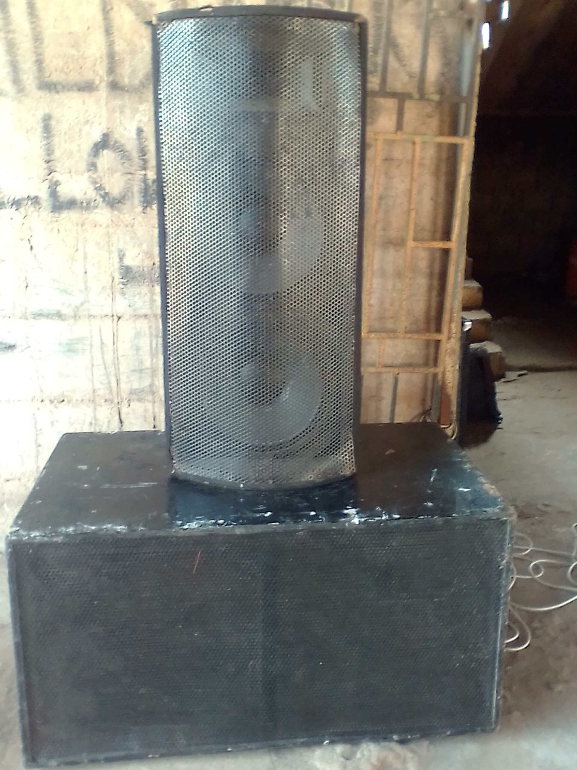 Music speakers