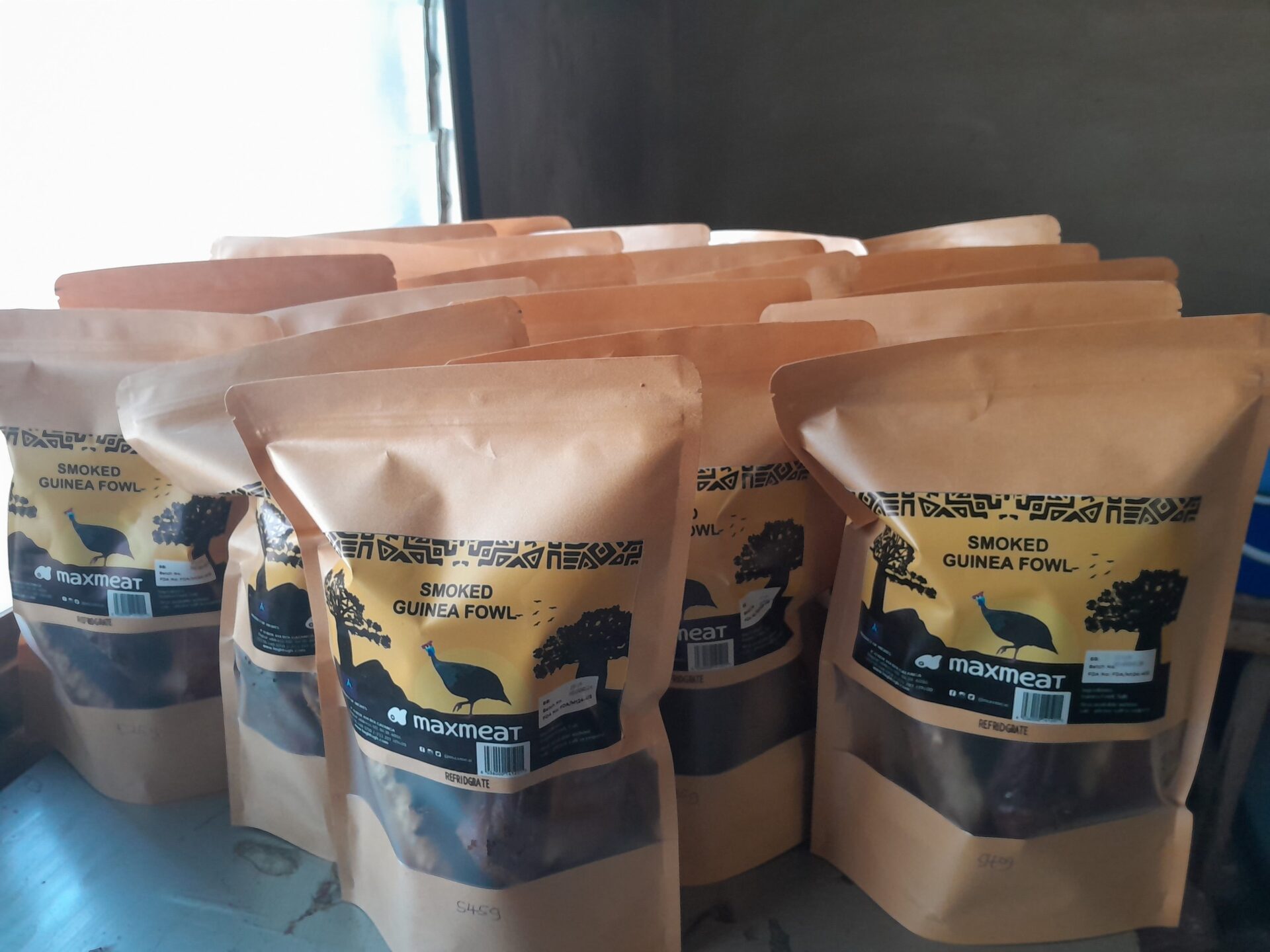 Maxmeat Smoked Guinea Fowl Meat 800 to 900g